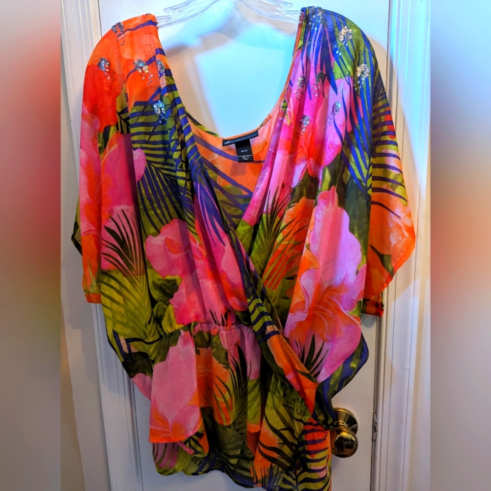 floral blouse